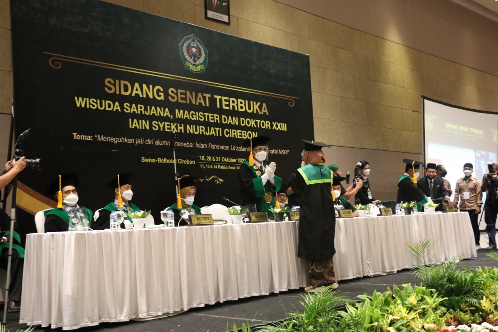 Wisuda XXIII IAIN Cirebon Digelar 3 Hari, FITK di Hari Pertama, Rektor Sumanta Paparkan Visi Misi Transformasi Lembaga dan Integrasi Keilmuan 4 Wisuda XXIII IAIN Cirebon Digelar 3 Hari, FITK di Hari Pertama, Rektor Sumanta Paparkan Visi Misi Transformasi Lembaga dan Integrasi Keilmuan 5